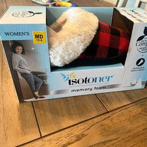 Isotoner Women's Memory Foam Slippers Buffalo Plaid Size 7.5 - 8